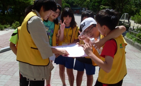 보건복지부, 강릉시여성가족과와 함께 학교 아동안전지도 제작을 진행하고 있습니다. 지난 2012. 6/30일 중앙초등학교를 시작으로 11개교가 참여할 예정입니다. 이번 아동 안전지도...